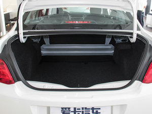2016款1.6L 手动舒适版 行李厢空间