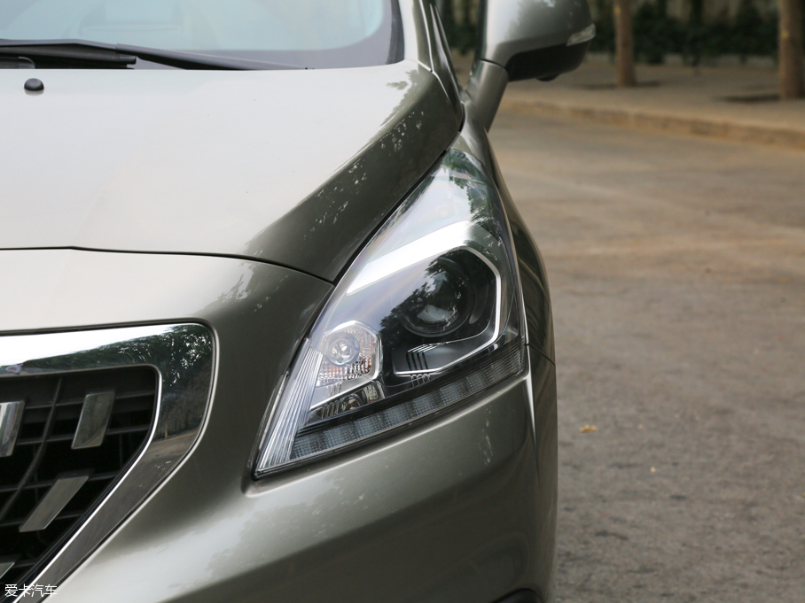 2016�����3008 1.6THP �Ԅ����а�