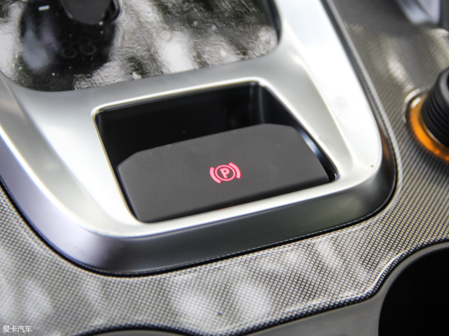 2016���(bi��o)��3008 1.6THP �Ԅ�(d��ng)��(j��ng)���