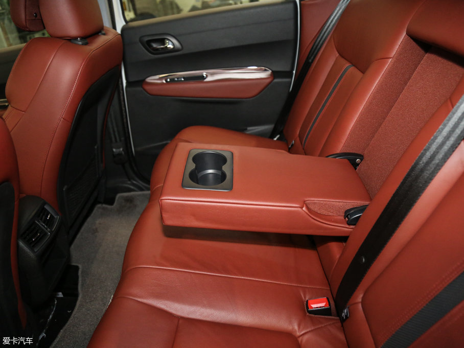 2016�����3008 1.6THP �Ԅ����а�