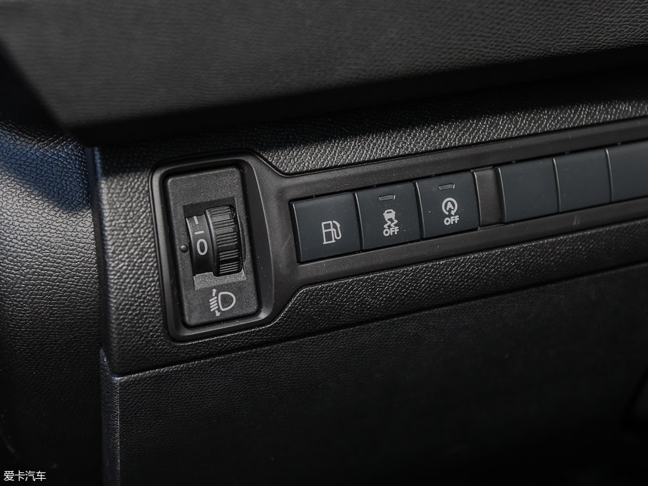 東風(fēng)標(biāo)致2016款標(biāo)致308