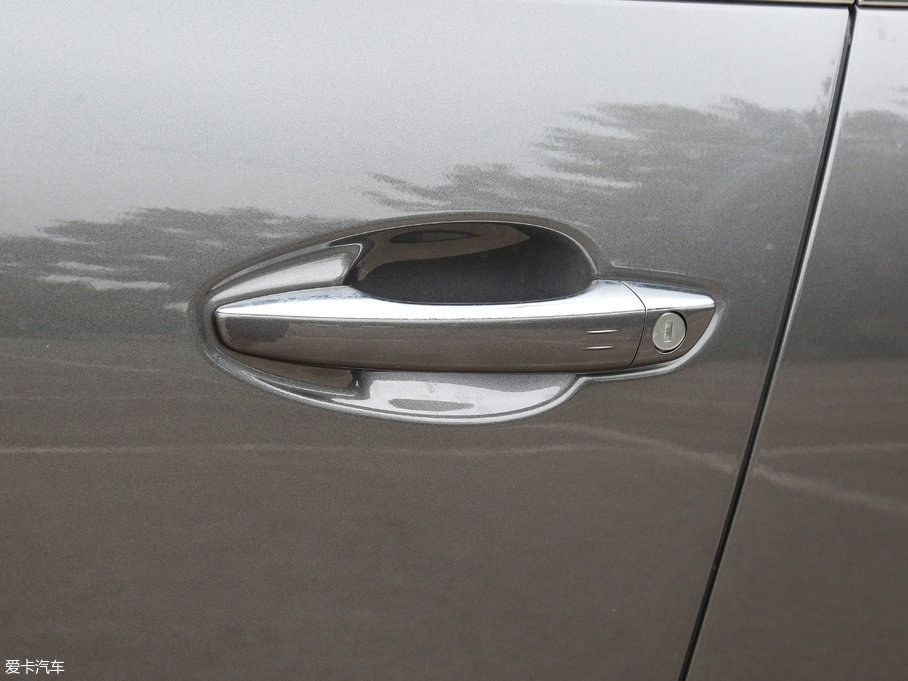 2017���(bi��o)��5008 380THP ���AGT�� 7��