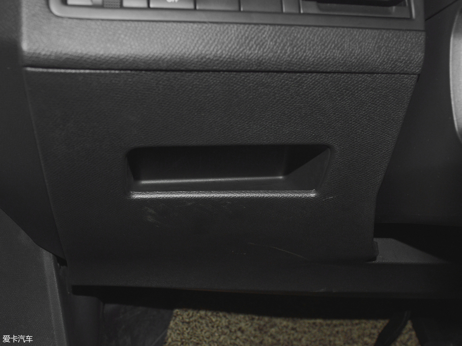 2017���(bi��o)��5008 380THP ��Ӣ�� 7��