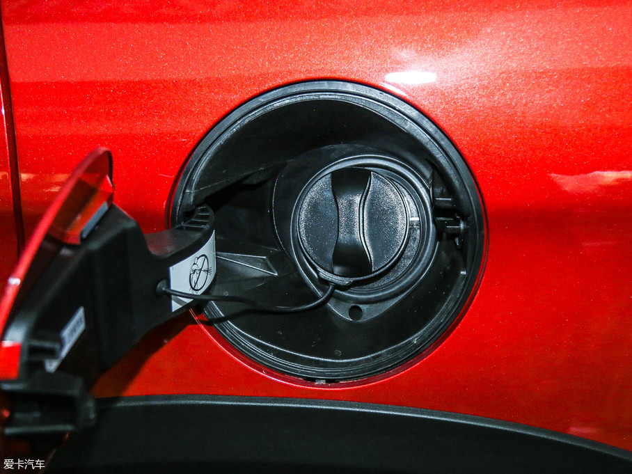 20182008 230THP Ԅӕrа