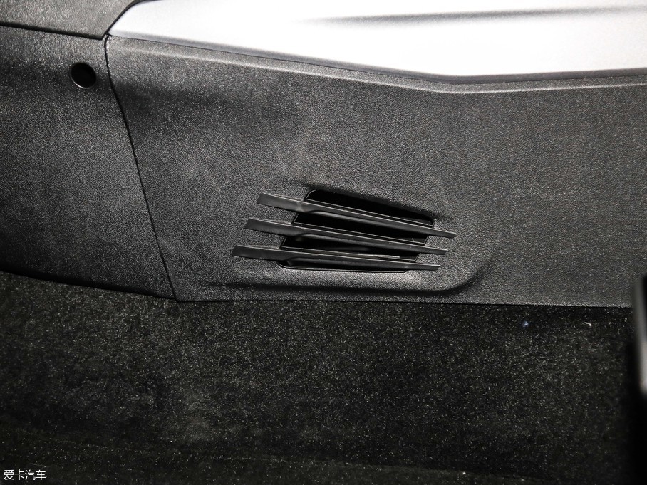 20182008 230THP Ԅӕrа