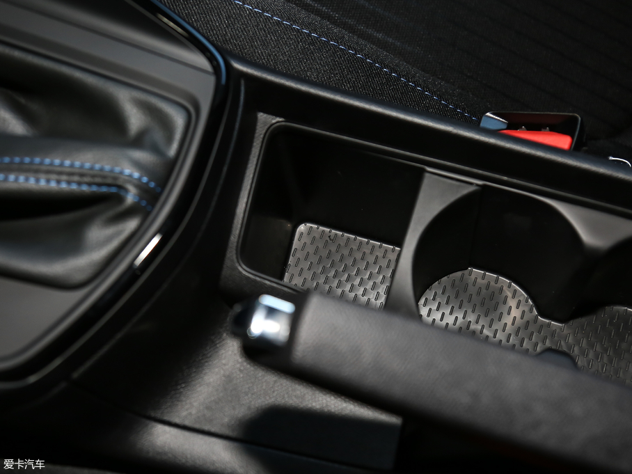 2018�����308 1.6L �Ԅӕr�а�