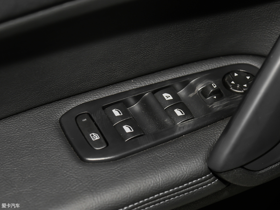 2018�����308 1.6L �Ԅӕr�а�