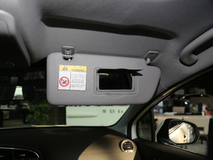 2018款2.0L 自动经典版 空间座椅