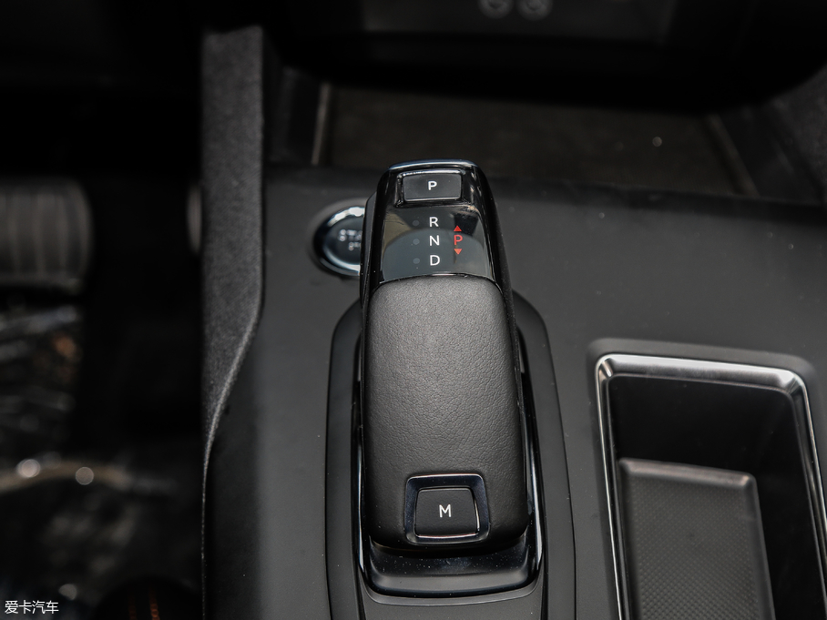 2018���(bi��o)��4008 350THP ��Ӣ��