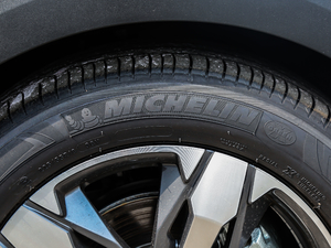 2018350THP Ӣ ݆̥Ʒ