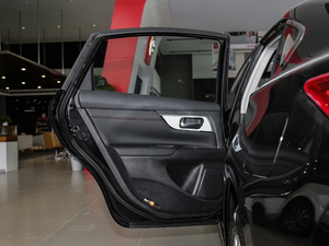 2018Ŀ 2.0L XL M(jn) ܇(ch)T(mn)