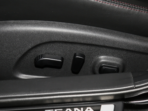 2018Ŀ 2.0L XL M(jn) {{(dio)(ji)