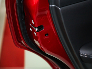2019款1.6L CVT智行版 空间座椅