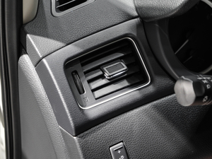2019款1.6L CVT智行版 国VI 空间座椅