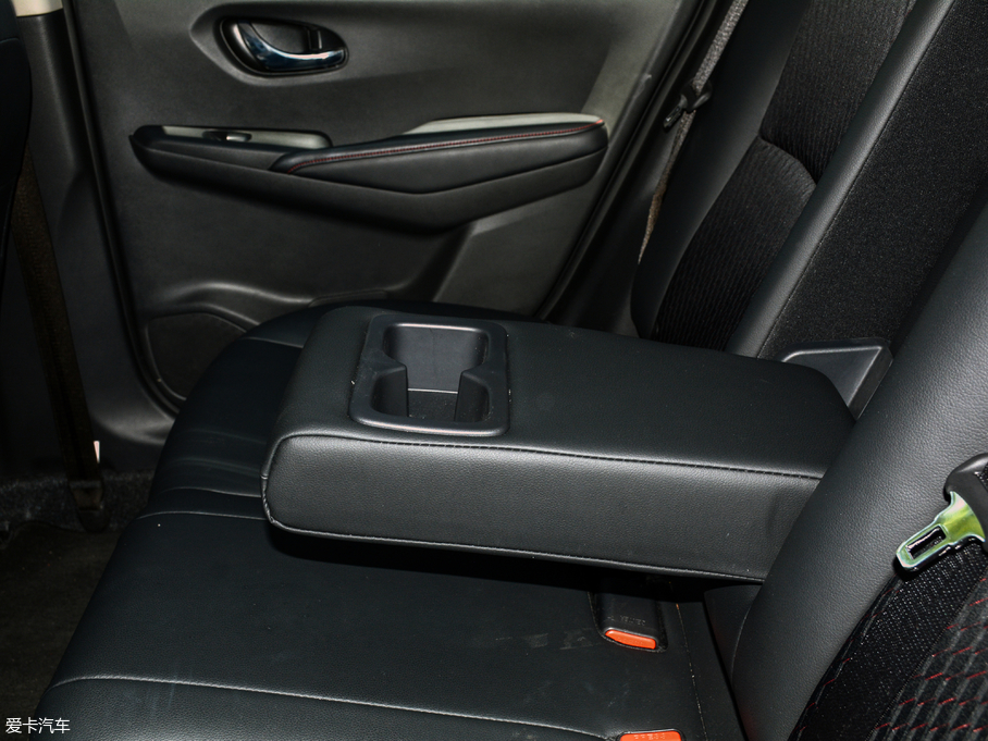 2018LANNIA {B 1.6L CVTܳ