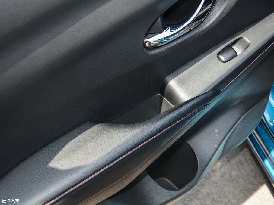 2018LANNIA {B 1.6L CVTܳ