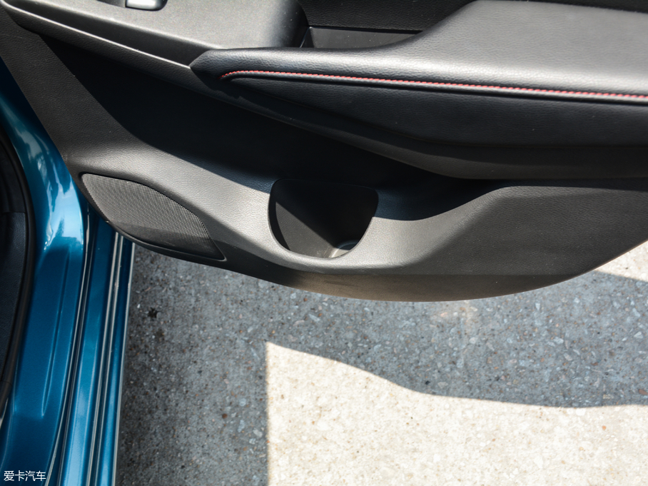 2018LANNIA {(ln)B 1.6L CVTܳ