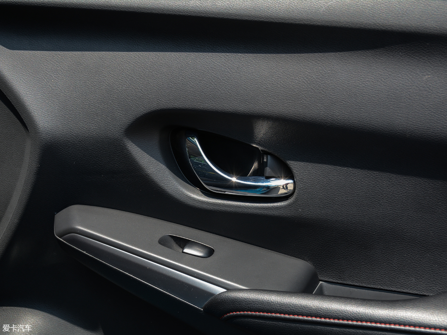 2018LANNIA {B 1.6L CVTܳ