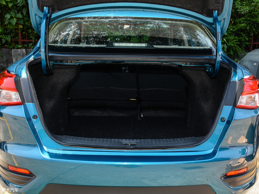 2018LANNIA {B 1.6L CVTܳ