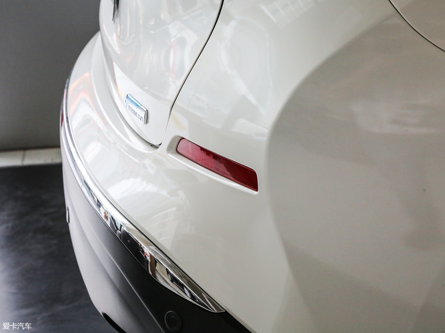 2019����m 2.5 XL �����A��