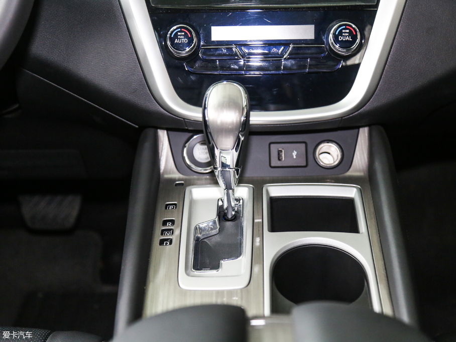 2019����m 2.5 XL �����A��