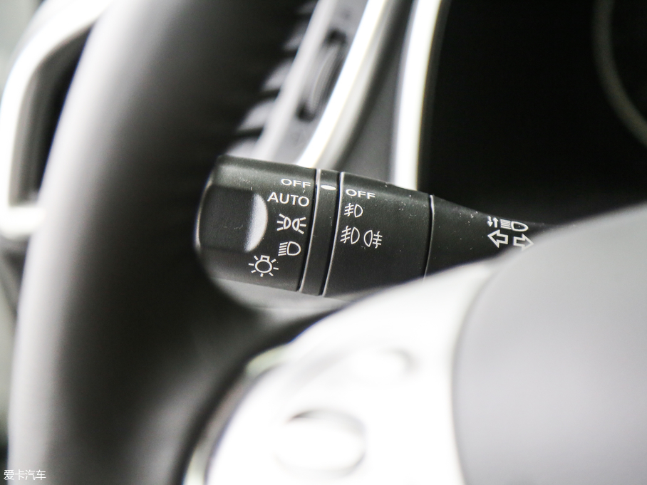 2019����m 2.5 XL �����A��