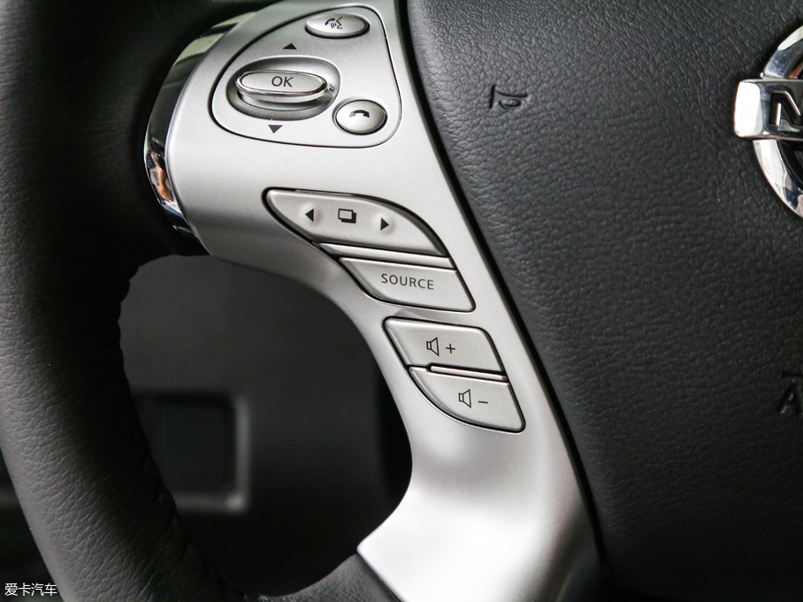 2019����m 2.5 XL �����A��