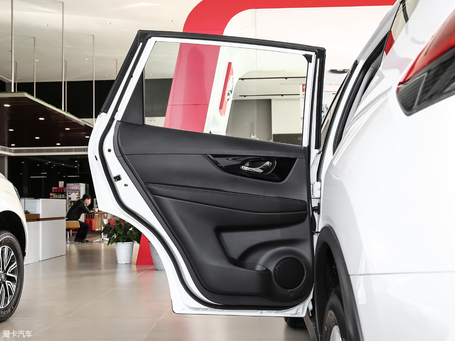 2019E 2.0L CVT(q)(lin)m