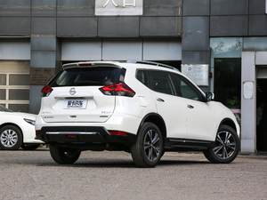 2019款2.5L CVT四驱智联豪华版 整体外观