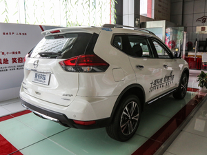 2019款2.5L CVT四驱智联豪华版 整体外观