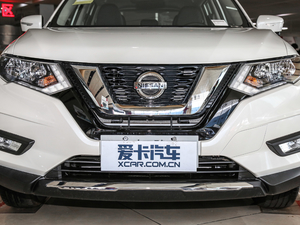 2019款2.0L CVT两驱舒适版 7座 中网