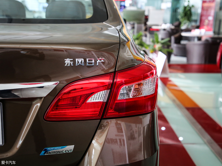 2019܎ 1.6XV CVT(lin) (gu)V