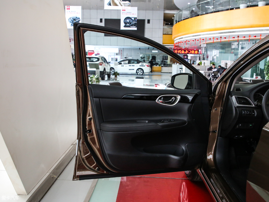 2019܎ 1.6XV CVT V