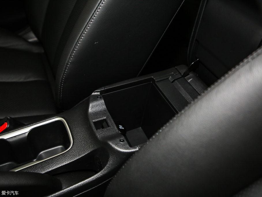 2019܎ 1.6XV CVT V