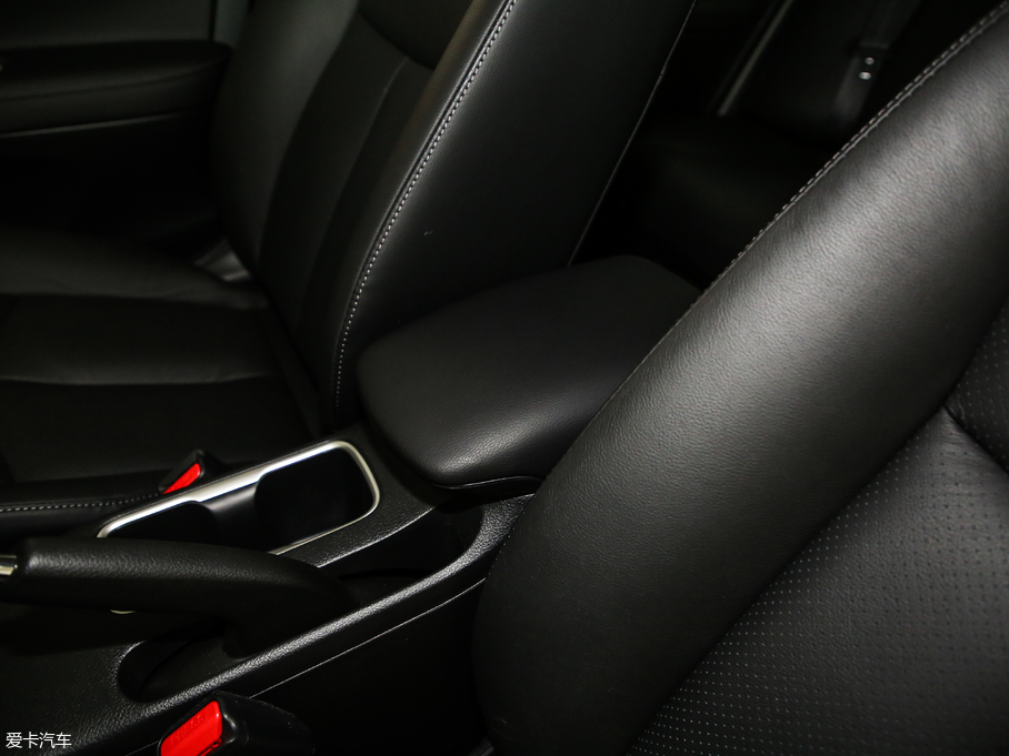 2019܎ 1.6XV CVT V