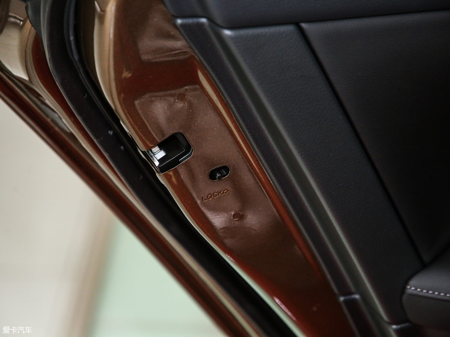 2019܎ 1.6XV CVT V