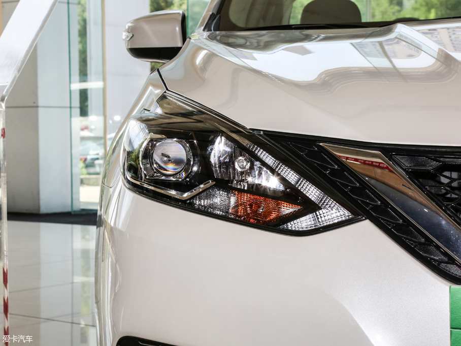 2019܎ 1.6XV CVT VI