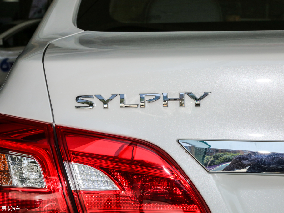 2019܎ 1.6XV CVT VI