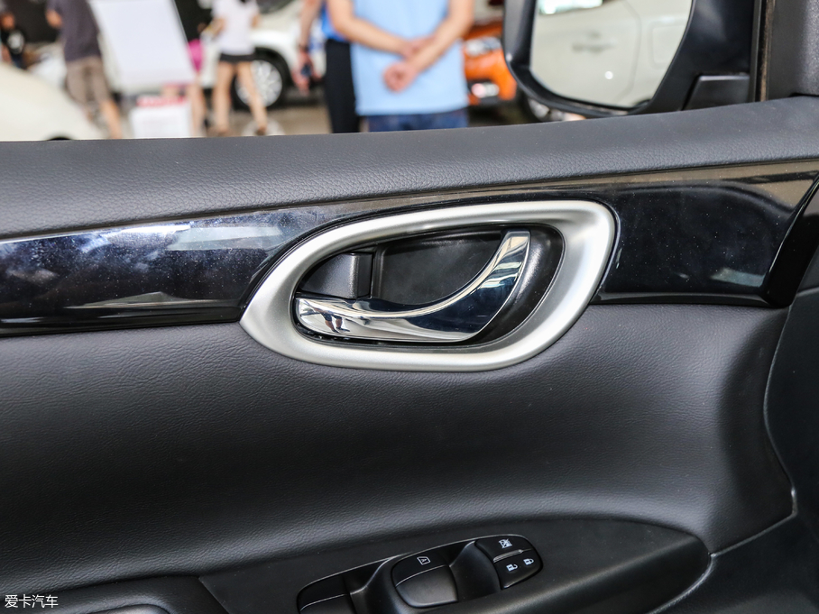 2019܎ 1.6XV CVT(lin) VI