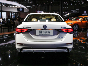 2020款1.6L TOP CVT奢享版 正后	