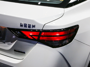 2020款1.6L TOP CVT奢享版 细节外观