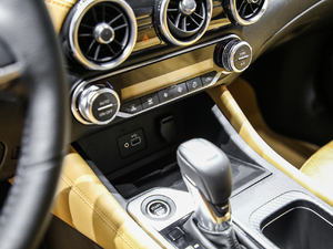 20201.6L TOP CVT п؅^