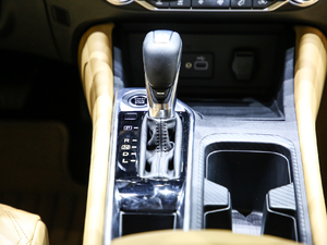 2020款1.6L TOP CVT奢享版 中控区
