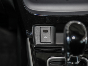 2019款1.6XV CVT智联尊享版 国VI 中控区