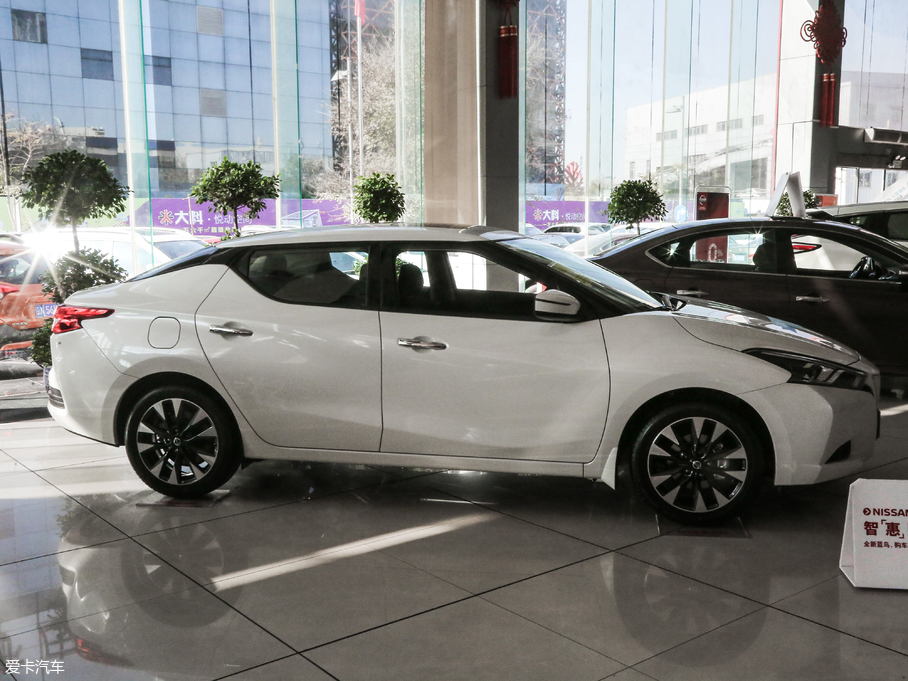 2019LANNIA {B 1.6L CVTǿ V