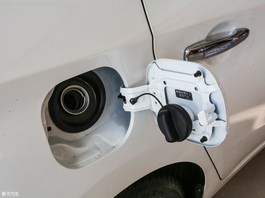 2019LANNIA {B 1.6L CVTǿ V