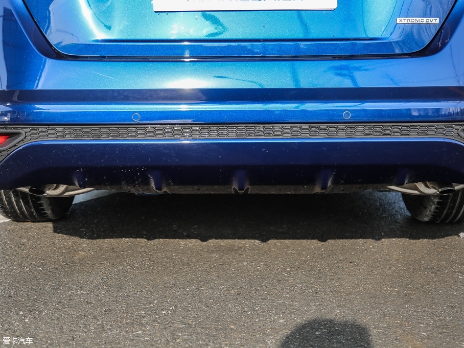 2019[ 2.0L XL Upper а