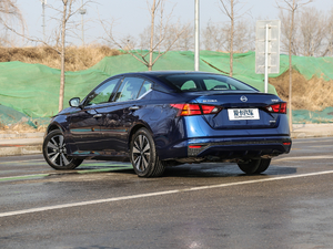 20192.0L XL Upper а 45