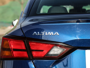 20192.0L XL Upper а (ji)^