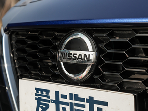 20192.0L XL Upper а ^